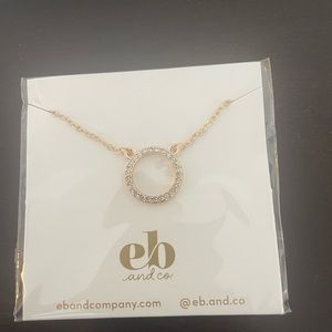 Sparkly circle necklace
